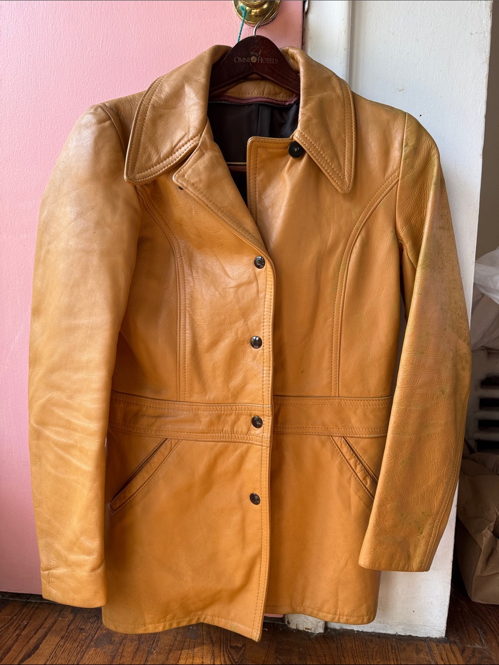 Women's 1970s Tan Leather Button-Front Jacket Small to medium